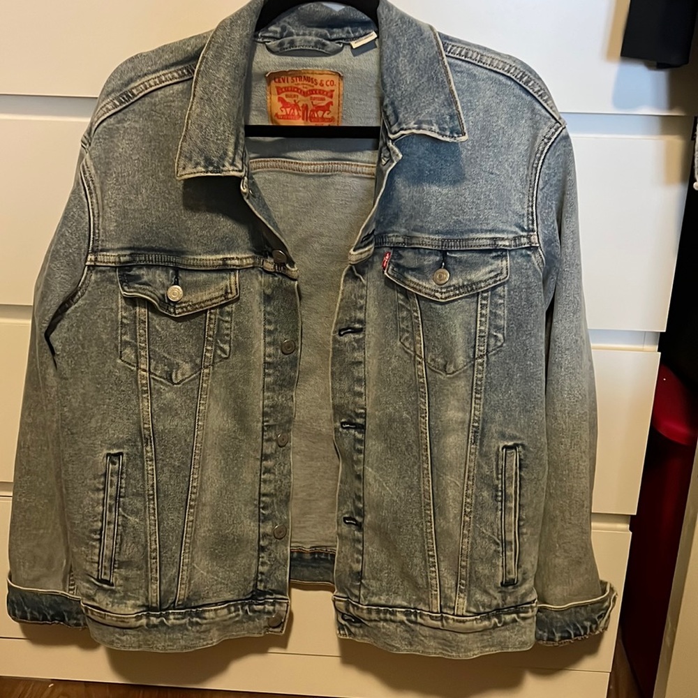 Classic Levi’s jean jacket